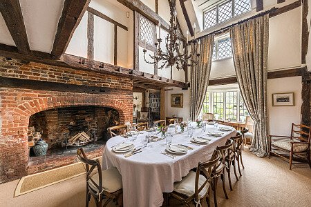 Location Creation:Lake House:dining room 2