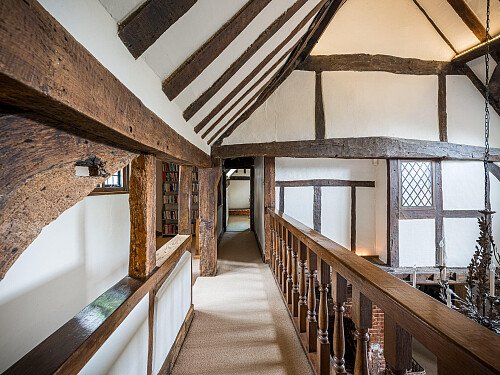 Location Creation:Lake House:dining room 4