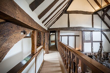 Location Creation:Lake House:dining room 4