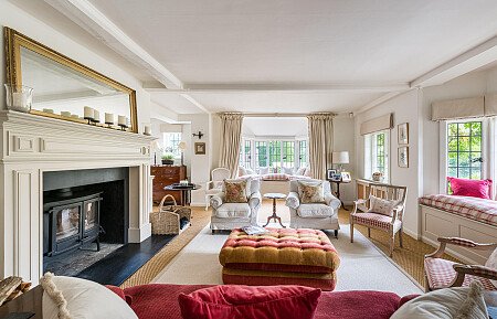 Location Creation:Lake House:drawing room