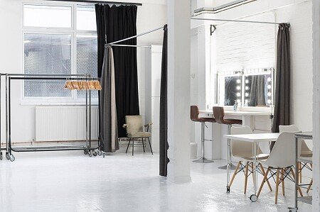 Photo-Studio-Hire-London-69-drops-Studio-3-scaled