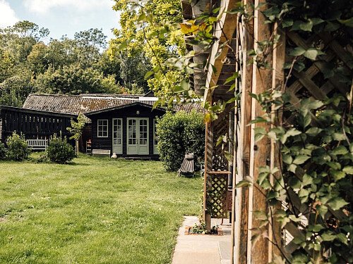 Kate_Gummer_Home-123