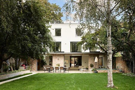 Location Creation:Chiswick Dock:garden 2