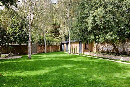 Location Creation:Chiswick Dock:garden 3