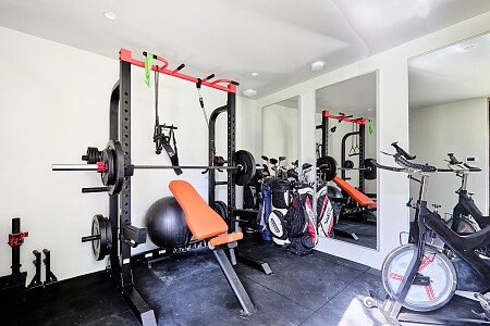 Location Creation:Chiswick Dock:gym