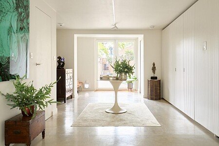 Location Creation:Chiswick Dock:reception