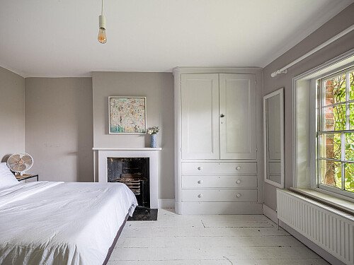 Location Creation: The Walled Garden:Bedroom 1