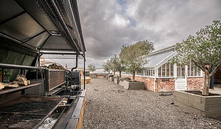 Location Creation: The Walled Garden:Chefs Grill