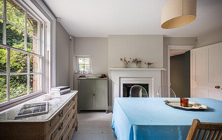 Location Creation: The Walled Garden:Indoor Dining 2