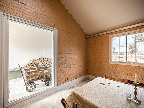 Location Creation: The Walled Garden:The Long Room 4