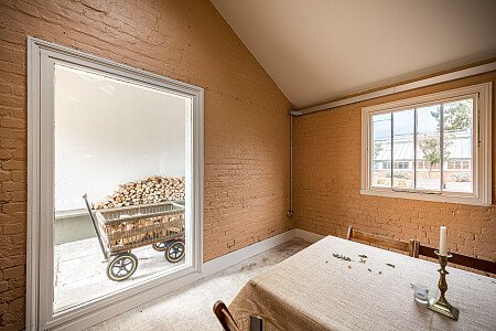 Location Creation: The Walled Garden:The Long Room 4