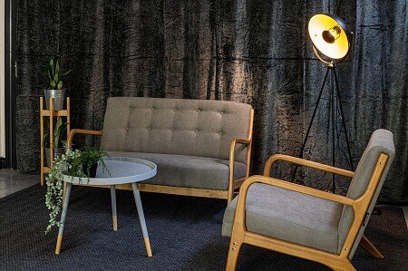 photography-studio-hire-London-69_drops_studios-0880-scaled (1)