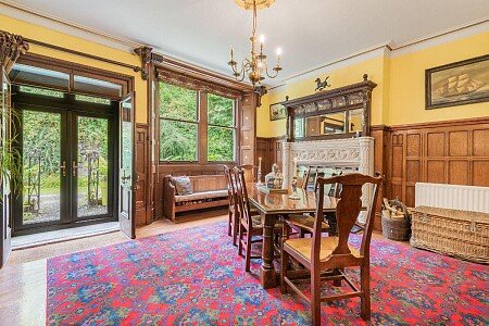 30427at638605403070000000