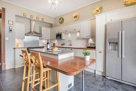 30430at638605403530000000