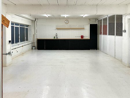 office location empty-02