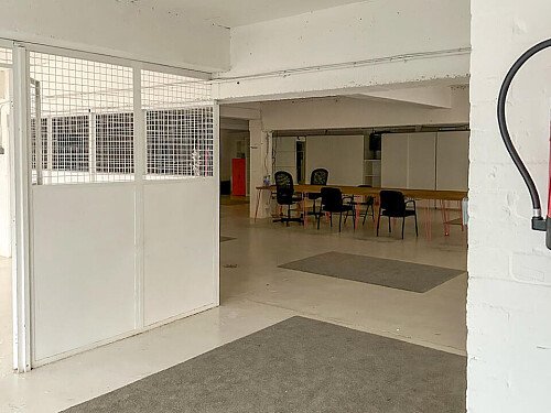 office location empty-08