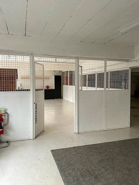 office location empty-07