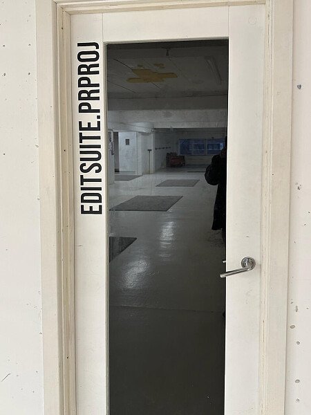 office location empty-20