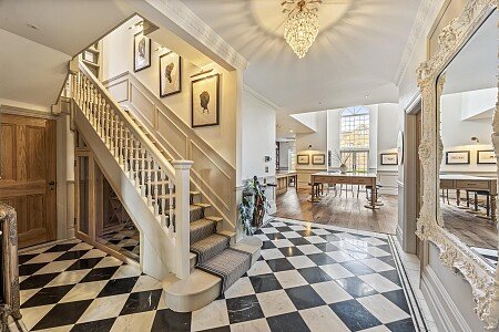 New Church Road, 77-044