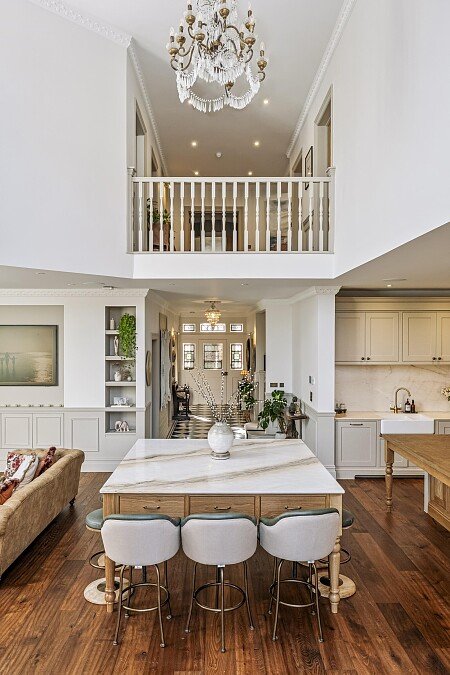 New Church Road, 77-026