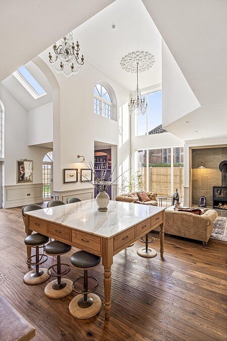 New Church Road, 77-030