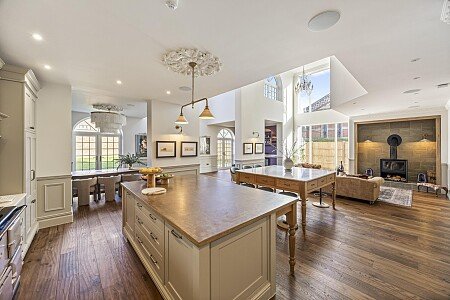 New Church Road, 77-029