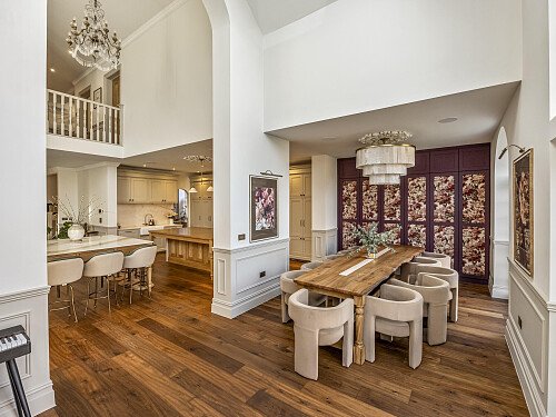 New Church Road, 77-033