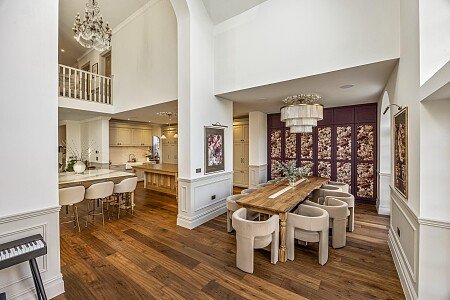 New Church Road, 77-033