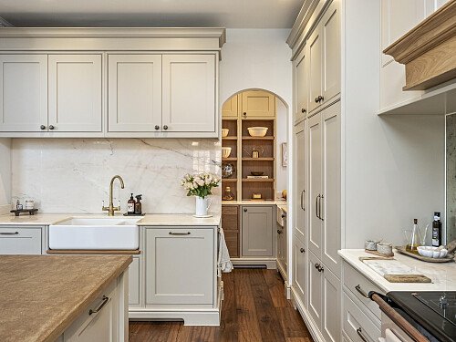 New Church Road, 77-034