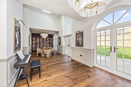 New Church Road, 77-037