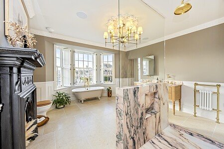 New Church Road, 77-022