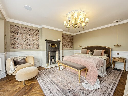 New Church Road, 77-017