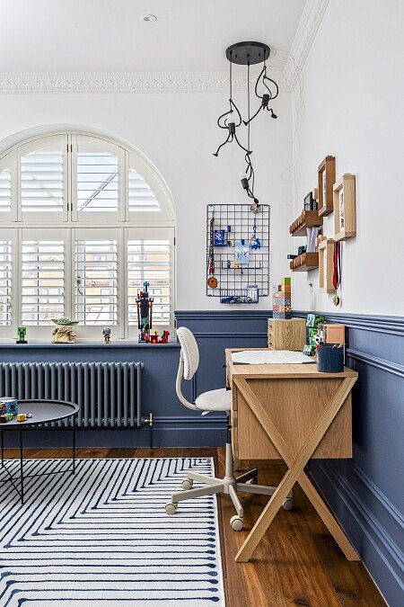 New Church Road, 77-014