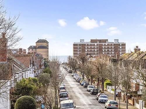 New Church Road, 77-008