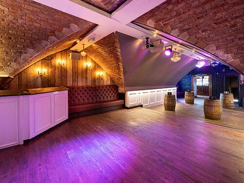 Attic-Ballroom-and-Study-Bar-2