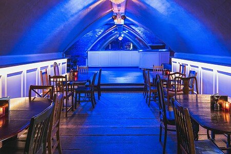 Attic-Ballroom-and-Study-Bar-5