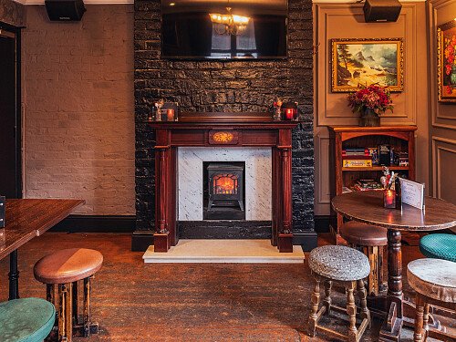 Victorian-Drinking-Parlour-2