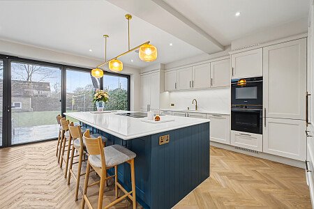 2 Manor Drive NW7 3NE-1