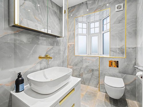 2 Manor Drive NW7 3NE-12