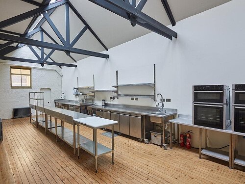 Annex_kitchen_1_main_area