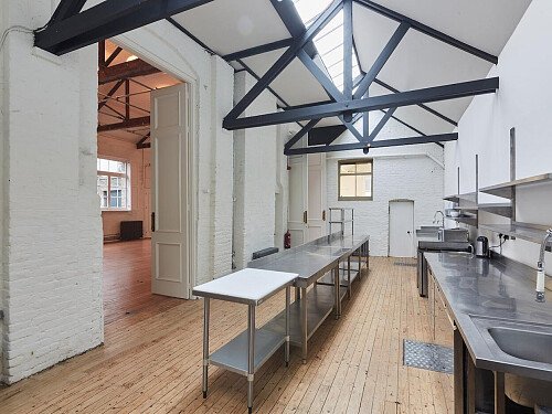 Annex_kitchen_3_Main_Hall_view