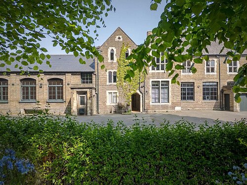 The_Organ_Factory_Front_Summer