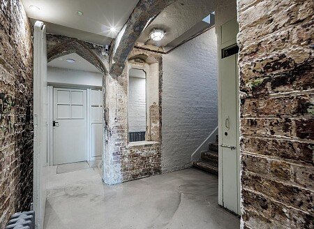 The_Organ_Factory_hallway