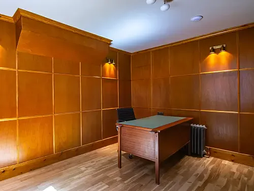 TheOrganFactory_Cloakroom_3