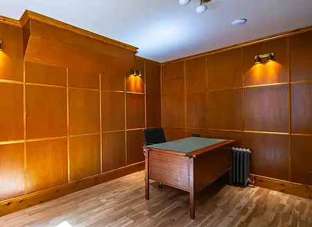 TheOrganFactory_Cloakroom_3