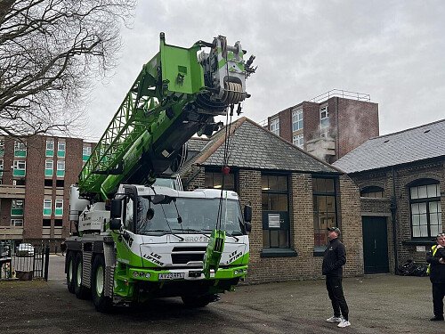 TheOrganFactory_lighting_crane_carpark_1