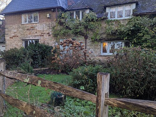 PXL_20251130_121437353