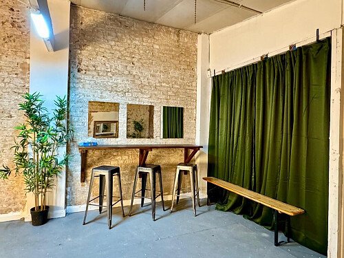 2. Pages Walk - Hair & Make Up