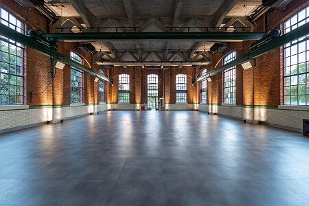 Compressor_Hall_Twilight_To_Night_Highlights_White-2