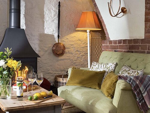 2024.09.10 living room c 2